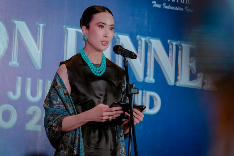 Gaya busana bernuansa Old Money Menteri Parwisata Widiyanti Putri Wardhana dalam unggahan akun Instagram resminya @widi.wardhana.