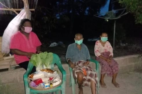 Bagi Sembako untuk Warga Terdampak Pandemi, Komunitas Fajar Sikka: Kami Makan, Mereka Juga Makan
