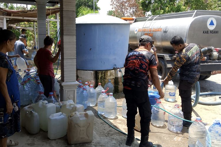 Kemarau Panjang, 4.403 Warga Ngawi Kesulitan Air Bersih