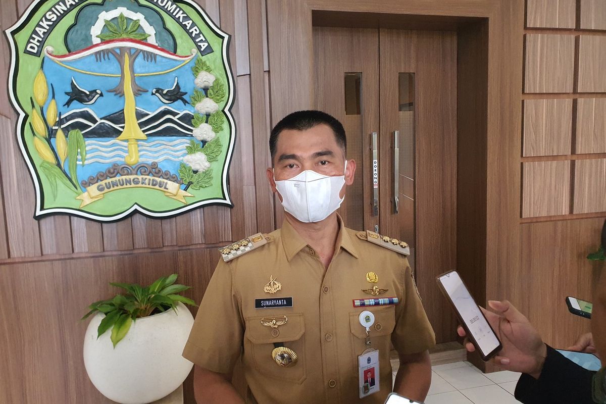 Bupati Gunungkidul Sunaryanta di Kantor Pemkab Gunungkidul Selasa (4/1/2022)