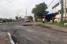 Mulai Kamis Ini, Kendaraan Besar Dilarang Lintasi Jalan Lintas Timur Lumajang 