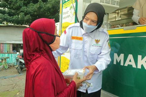 Bagikan 450 Hidangan Berkah Ramadhan, Baznas Bidik Kelompok Rentan di Kampung Pemulung Menteng Atas