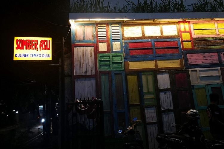 Restoran Sumber Asli yang berlokasi di Cipete Raya, Jakarta Selatan