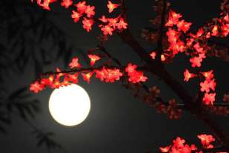 Mid-Autumn Festival alias Moon Festival digelar tiap hari ke-15 dan bulan ke-8 kalender China.