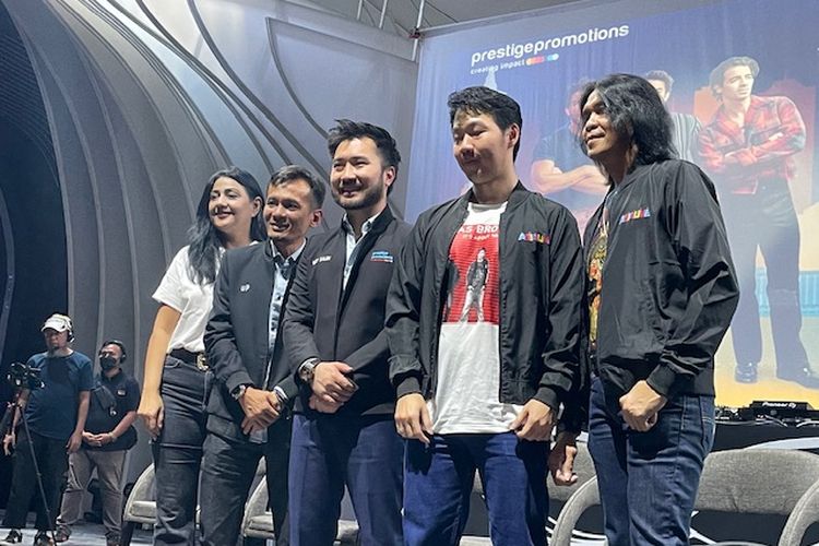 Promotor Jonas Brother, Prestige Promotion dan Color Asia Live dalam jumpa pers di Phantom, PIK 2, Jakarta Utara, Rabu (31/1/2024). 