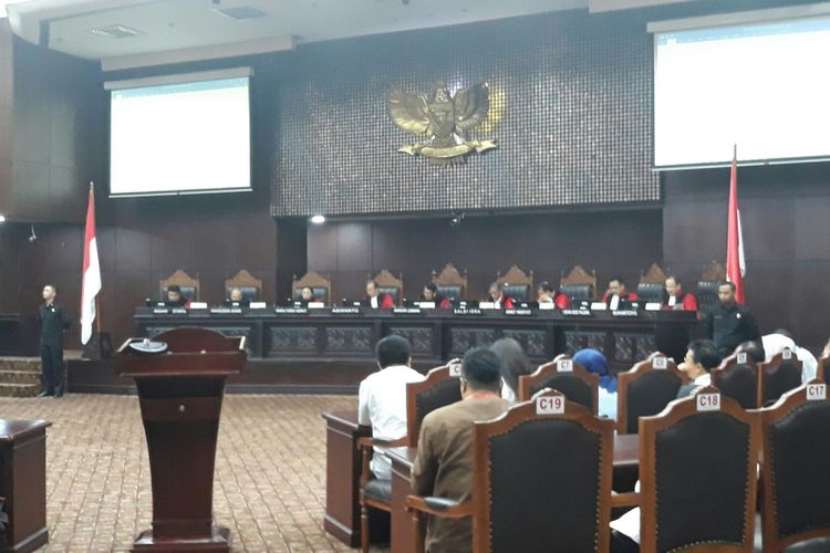 ILUSTRASI: Suasana sidang di Mahkamah Konstitusi (MK). Diketahui, MK bakal baca putusan terkait gugatan batas usia capres-cawapres pada 16 Oktober 2023.