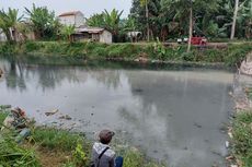 Area Persawahan Warga Bandung Barat Terendam Air Hitam Imbas Pencemaran di Situ Ciburuy
