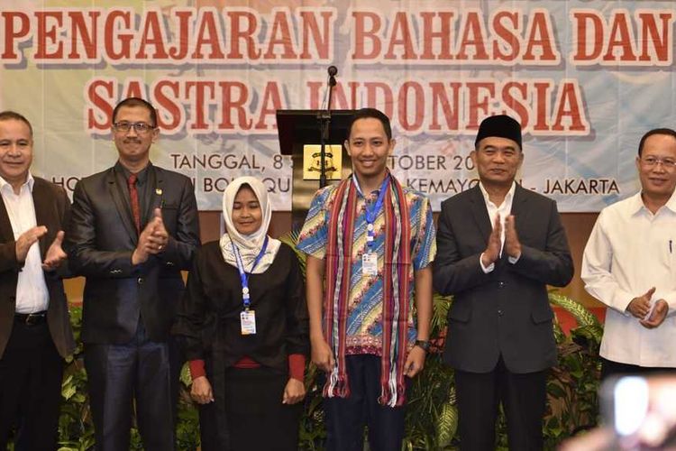 Muhadjir Effendy saat membuka Kongres Asosiasi Guru Bahasa dan Sastra Indonesia (AGBSI) 2018 di Jakarta, (8/10/2018).