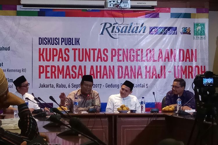 Anggota Dewan Pengawas BPKH, Marsudi Syuhud (tengah kiri) mengatakan keuntungan atau return yang diterima calon jamaah haji dari hasil investasi BPKH akan berbeda-beda. Sesuai dengan jangka waktu lamanya calon jamaah haji menabung. Jakarta, Rabu (6/9/2017).