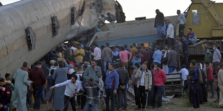 In the Egyptian train accident, the train turned out to be driving without drivers and assistants