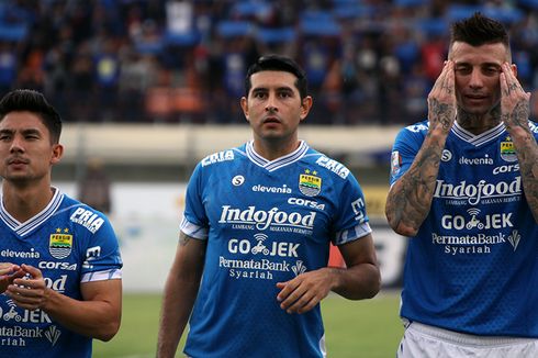 Setelah Ezechiel N'Douassel, Esteban Vizcarra Ikut Mundur dari Persib?