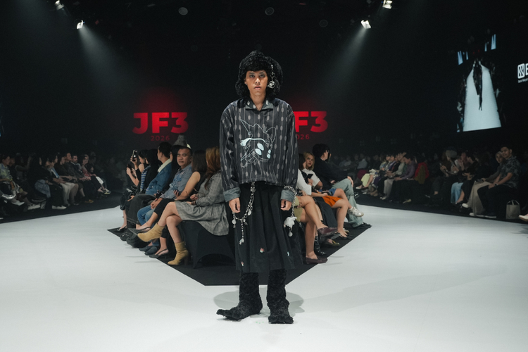 Dari Halaman Buku ke Runway, Lil Public Hadirkan Koleksi Terinspirasi Zenitendo