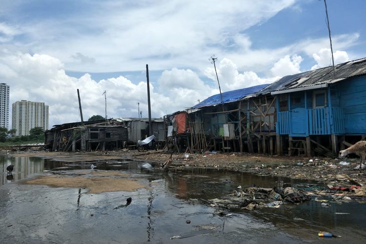 Suasana Kampung Bengek di RT 11 RW 17 Muara Baru, Penjaringan, Jakarta Utara, Jumat (26/2/2021).