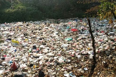 Dinas Lingkungan Hidup Bekasi Sudah Tahu Kali Jambe Tertutup Sampah