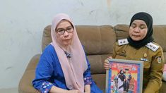 Ibu Andi Angga Sujud Syukur setelah Relawan Asal Makassar Itu Dibebaskan Israel