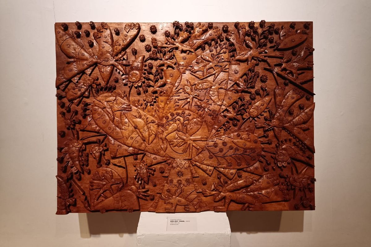 Karya Relief Tree dari Daniel Kho dalam Pameran Owalah di Bentara Budaya Jakarta