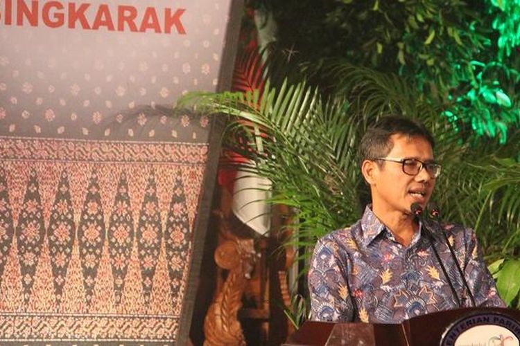 Gubernur Sumatera Barat saat melakukan pidato launching TdS 2016