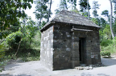 Sejarah Candi Wringin Branjang yang Berbentuk Seperti Rumah