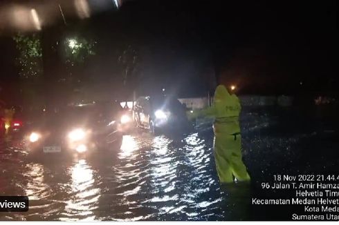Medan Diterjang Banjir, Sejumlah Ruas Jalan Tergenang Tak Bisa Dilewati