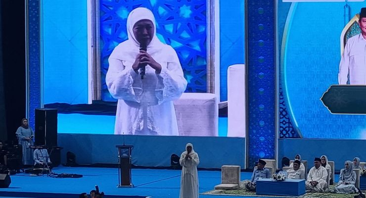 Di Acara Isra Miraj, Khofifah Doakan Prabowo-Gibran Menang Sekali Putaran
