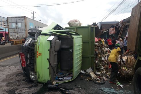 Truk Kontainer Tabrak Truk Pengangkut Sampah di Kabupaten Semarang, 3 Orang Tewas