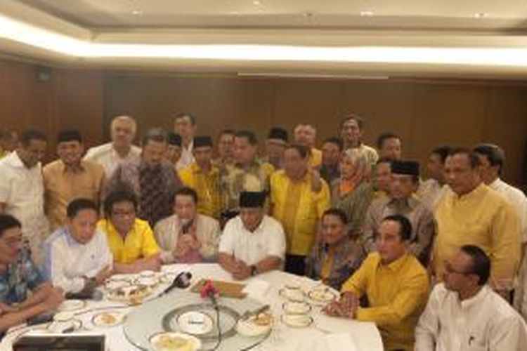 DPD Golkar Tingkat I mengadakan pertemuan khusus menyikapi isu seputar pemilu presiden 2014. Mereka pun bersepakat bahwa Munas Golkar diselenggarakan pada Oktober 2015.