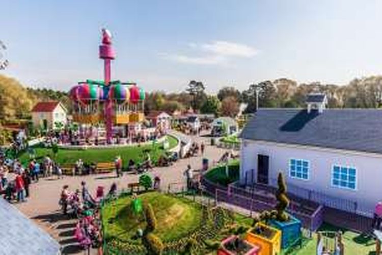 Peppa Pig World telah ditetapkan oleh Tripadvisor sebagai UK’s best amusement park. Bukan taman hiburan biasa tapi Peppa Pig World menyatukan suasana alam yang asri, margasatwa dan juga atraksi-atraksi.