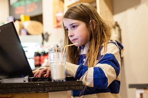 Gadis 7 Tahun Bobol Wi-Fi dalam 11 Menit