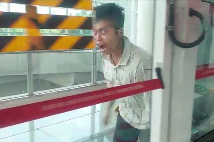 Potret zombie di wahana Train to Apocalypse di Kelapa Gading, Jakarta Utara. 