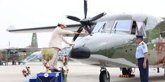 Tingkatkan Pertahanan Negara, Prabowo Serahkan 5 Pesawat NC-212i kepada TNI AU