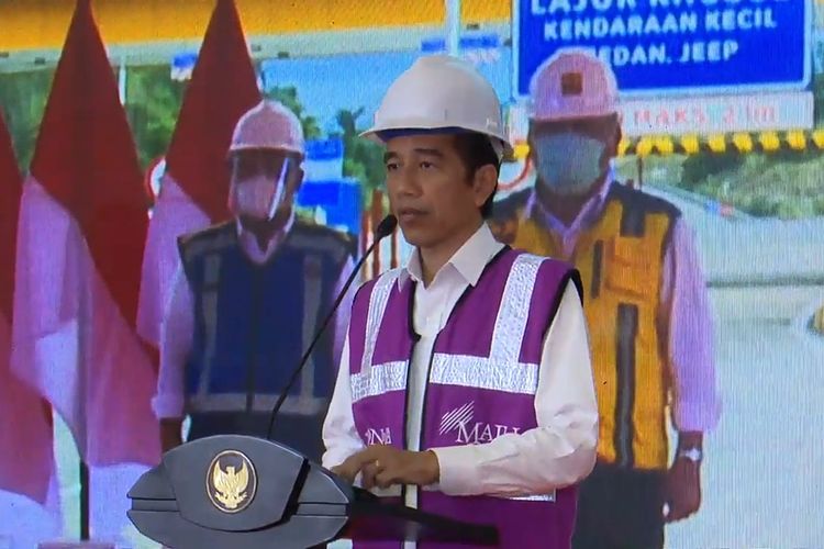 Presiden Jokowi meresmikan tol Manado-Bitung ruas Manado-Danowudu secara virtual, Selasa (29/9/2020).