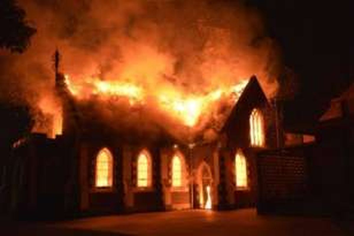 Sebuah masjid di kota Geelong, Victoria, Australia terbakar tetapi kepolisian menduga kebakaran itu bukan ditujukan untuk masjid tersebut.