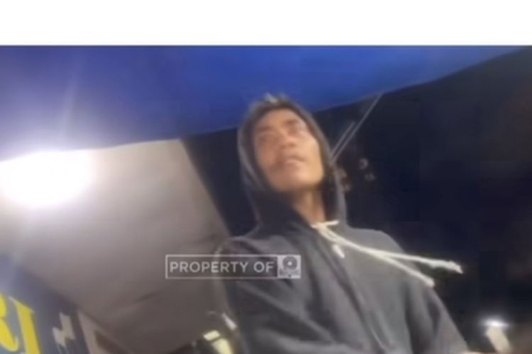 Dua pelaku pemalakan di Pasar Baru Majalaya, Kabupaten Bandung, Jawa Barat, diamankan jajaran Polsek Majalaya, Selasa (31/12/2024)