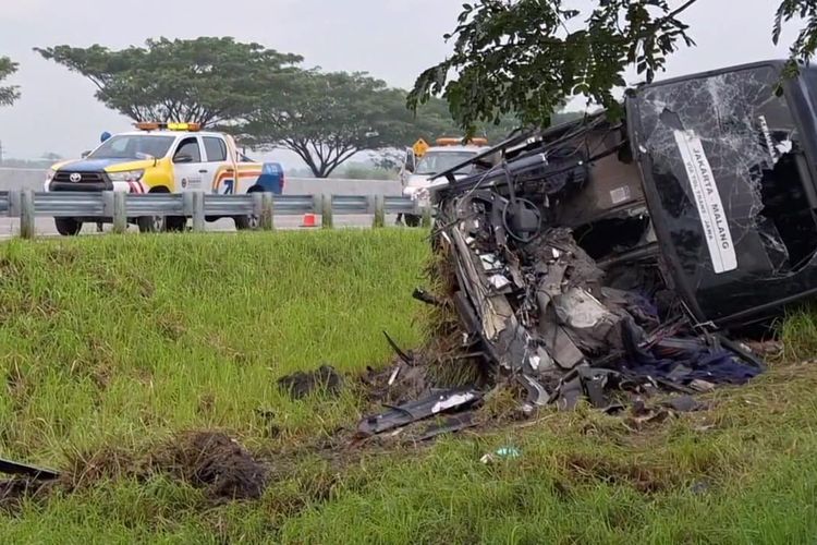 Berita Terkini Harian Kecelakaan Jatingaleh Terbaru Hari Ini - Kompas.com