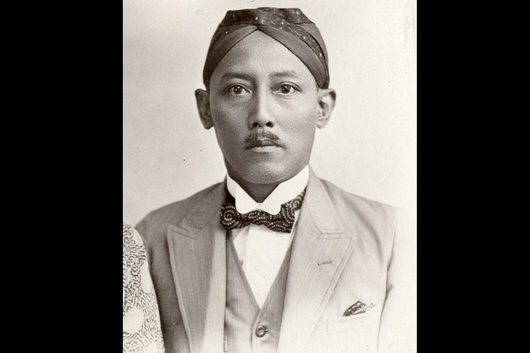 Raden Mas Tumenggung Ario Soerjo atau dikenal sebagai Gubernur Suryo.