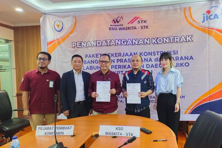 PT Waskita Karya (Persero) Tbk memenangkan tender proyek Pembangunan Prasarana dan Sarana Pelabuhan Perikanan Daeo Majiko Sentra Kelautan Perikanan Terpadu (SKPT) Morotai.
