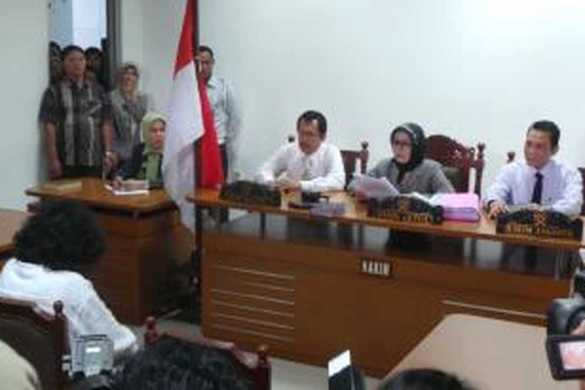 AQJ alias Dul di sidang vonis di PN Jaktim. Rabu (16/7/2014).