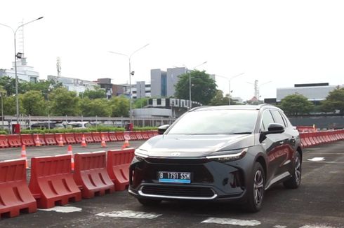 Toyota Prediksi Inden bZ4X Bakal Mengular