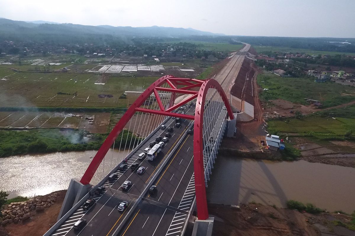 Jembatan Kalikuto Jalan Tol Batang-Semarang.
