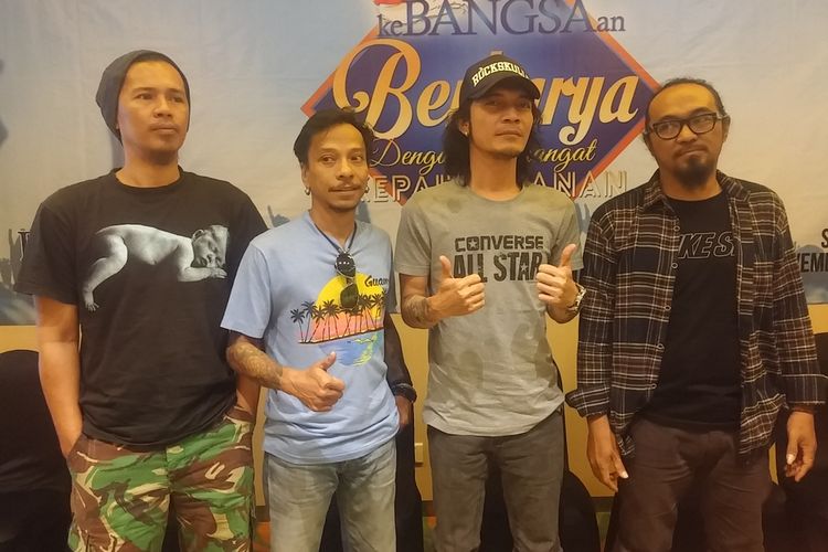 bawa aku pergi lirik