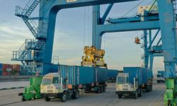 Pelindo Petikemas Catatkan Peningkatan Arus Peti Kemas di TPK Kendari hingga 7 Persen