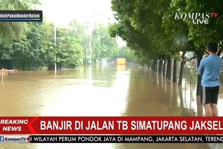 Tangkapan layar Kompas TV, banjir setinggi 150 sentimeter merendam Jalan TB Simatupang pada Sabtu (20/2/2021)