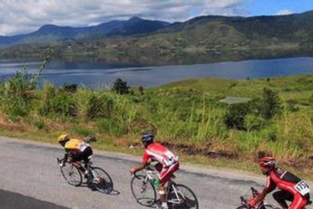 Danau Kembar di Sumatera Barat.
