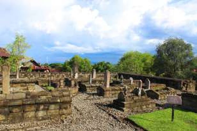 Makam para raja Bugis yang berada di atas perbukitan Soppeng.