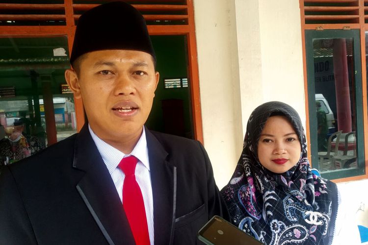 Andri Tejo Mulyo dan Endah Triwahyuni, petahana dan istri, berkompetisi pada Pilkades Desa Bendo, Kecamatan Ponggok, Kabupaten Blitar.