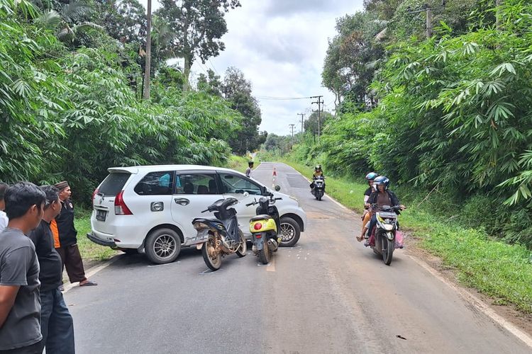 Kendaraan terlibat kecelakaan di Desa Ibul, Bangka Barat, Bangka Belitung, Sabtu (20/1/2024).