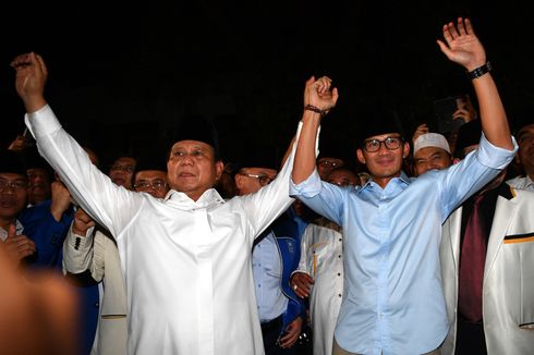 Bertolak dari Masjid Sunda Kelapa, Prabowo Diiringi Sorak-sorai Pendukung