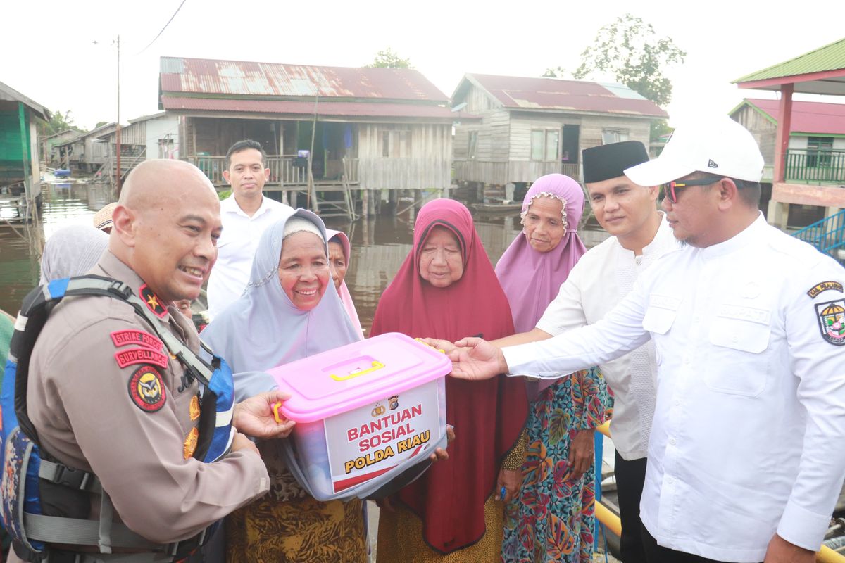 Berhari-hari Luapan Sungai Kampar Banjiri Rumah Warga di Pelalawan Riau