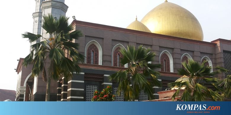 Merasakan Berbuka Puasa Bersama Di Masjid Kubah Emas