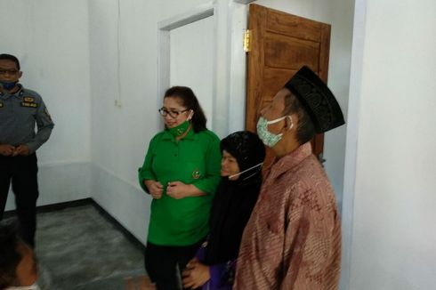 Haru Pasangan yang Tinggal dengan Kambing Kala Rumahnya Direnovasi TNI